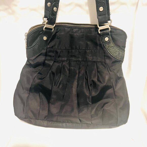 Baggalini Shoulder Tote Bag/purse-Black/Tan-Lightweight-Roomy-Zip up top - Picture 6 of 14